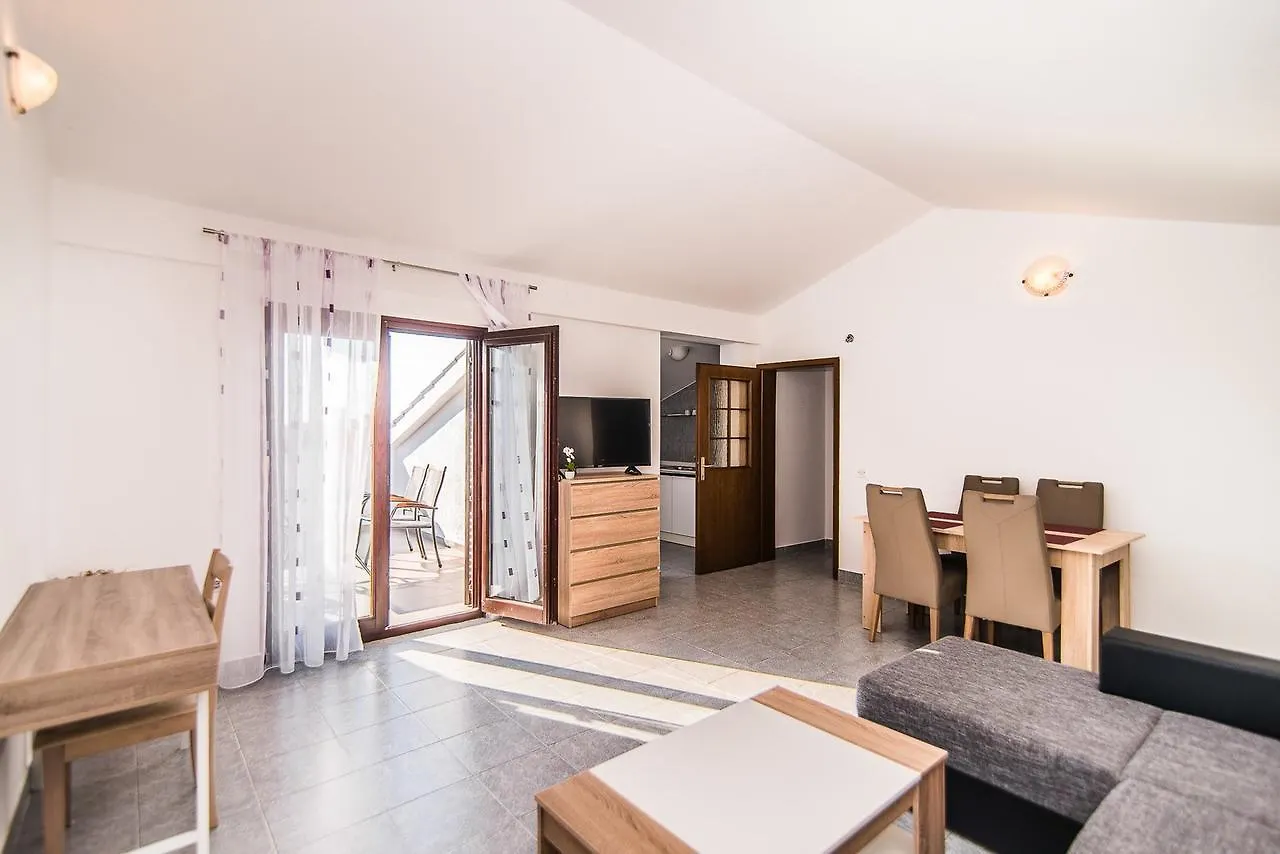 Apartments Dino Poreč
