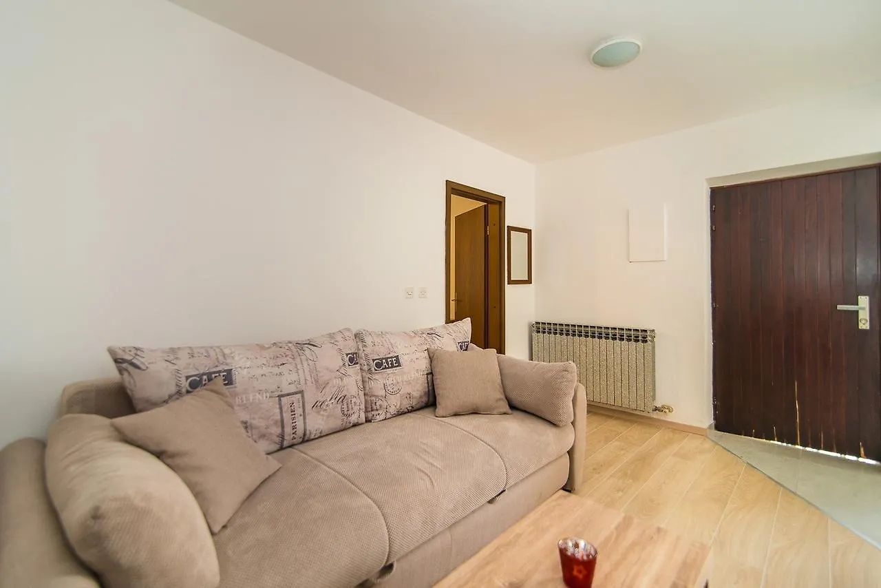 Gasthof Apartments Dino Poreč