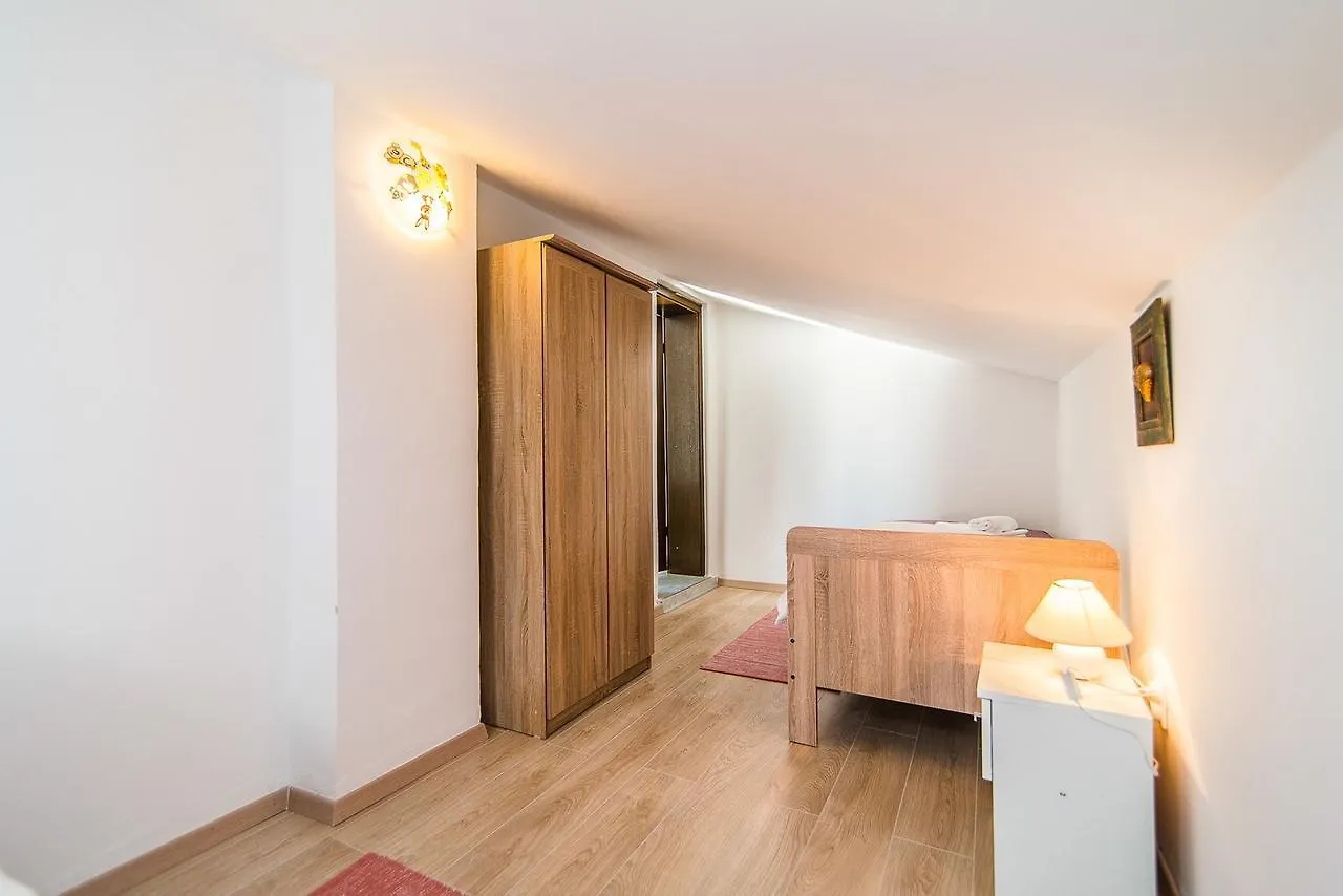 *** Penzion Apartments Dino Poreč Chorvatsko