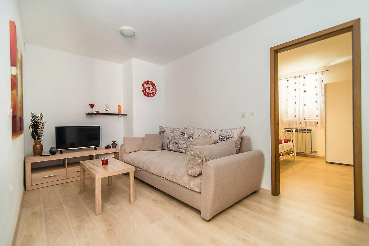Apartments Dino Poreč 3*,  Chorvatsko