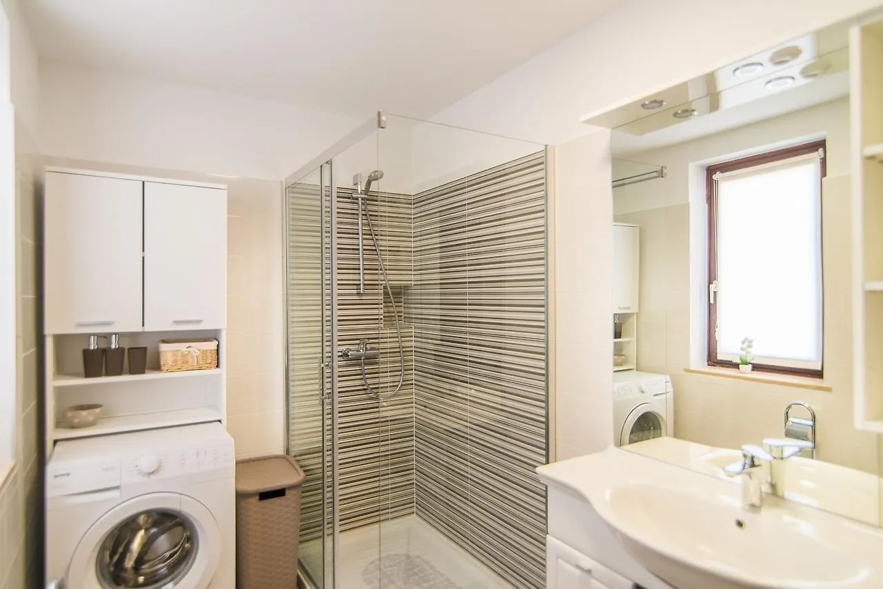*** Penzion Apartments Dino Poreč Chorvatsko