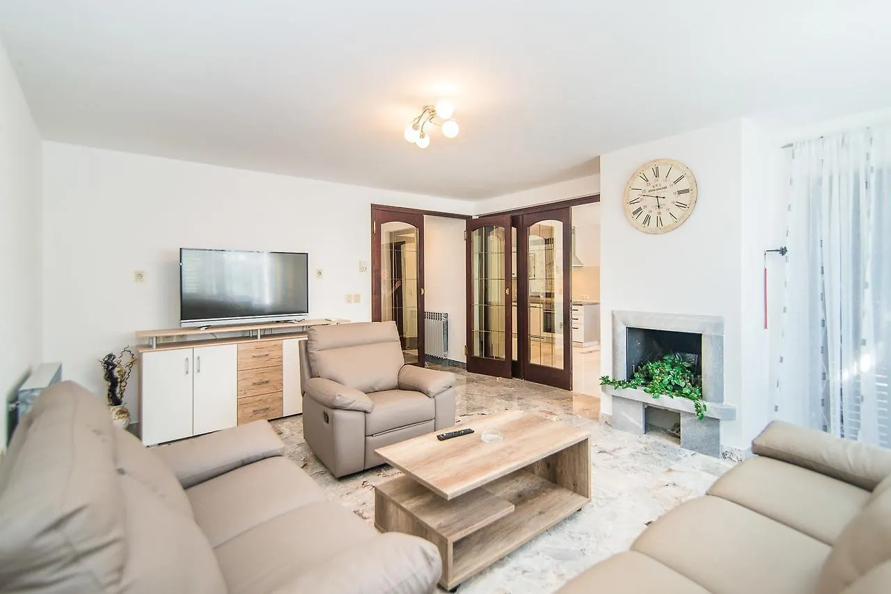 Gasthof Apartments Dino Poreč