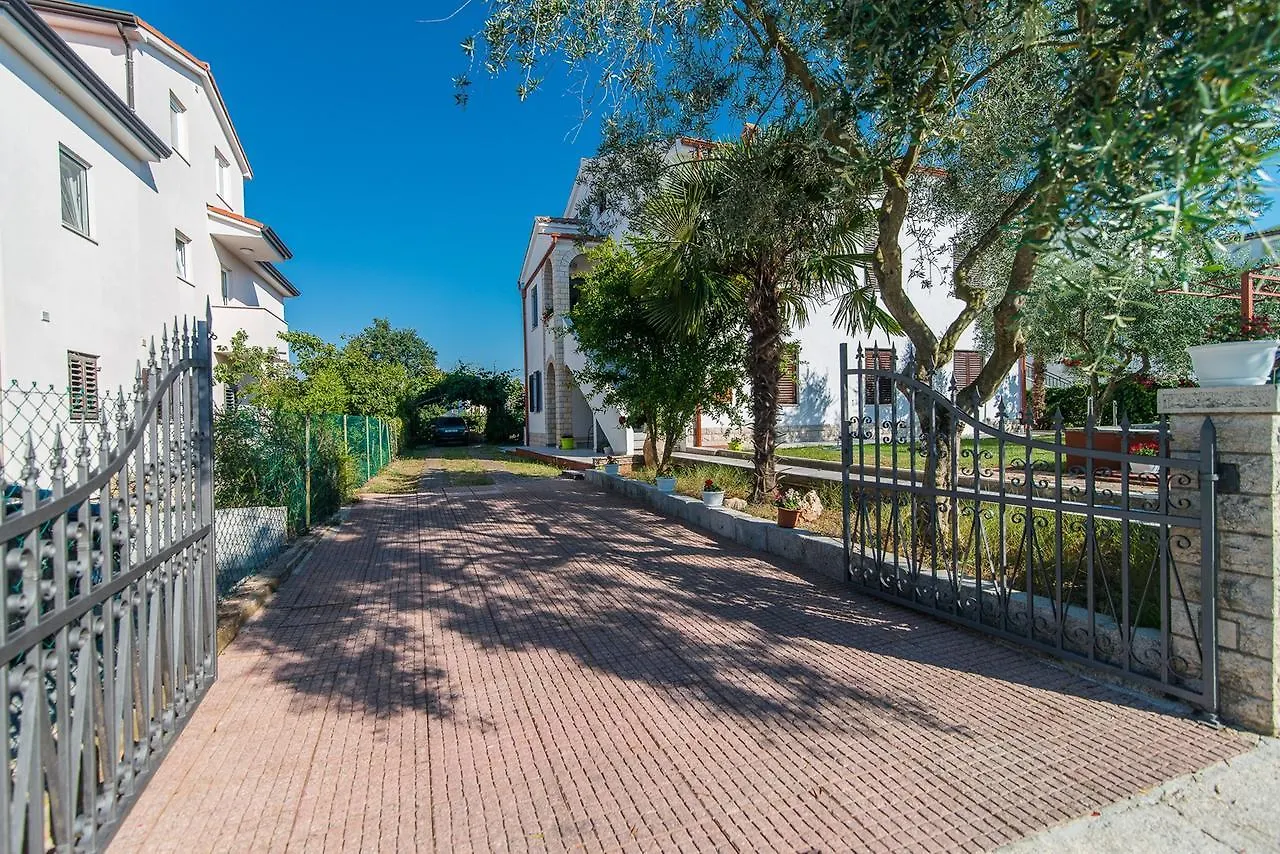 Apartments Dino Poreč